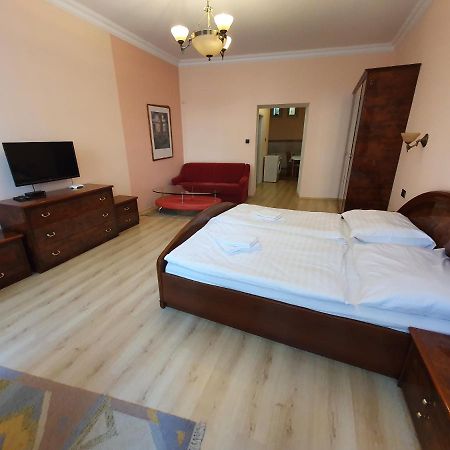 Evergreen Apartments Hotel Karlsbad Exterior foto