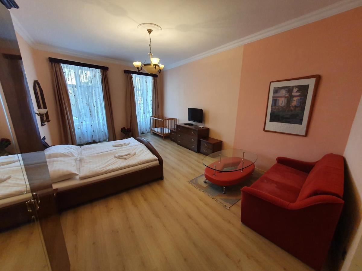 Evergreen Apartments Hotel Karlsbad Exterior foto